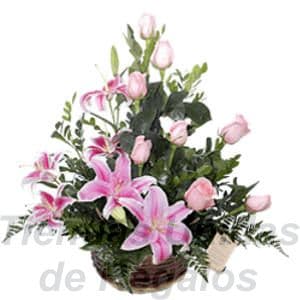 Arreglo con Rosas Delivery San Miguel - Cod:XBR26